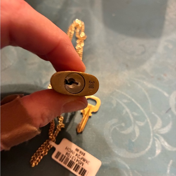 Brass Gold Tone Louis Vuitton Padlock & Key 319 w New Gold Tone Unbranded Chain - Picture 4 of 5